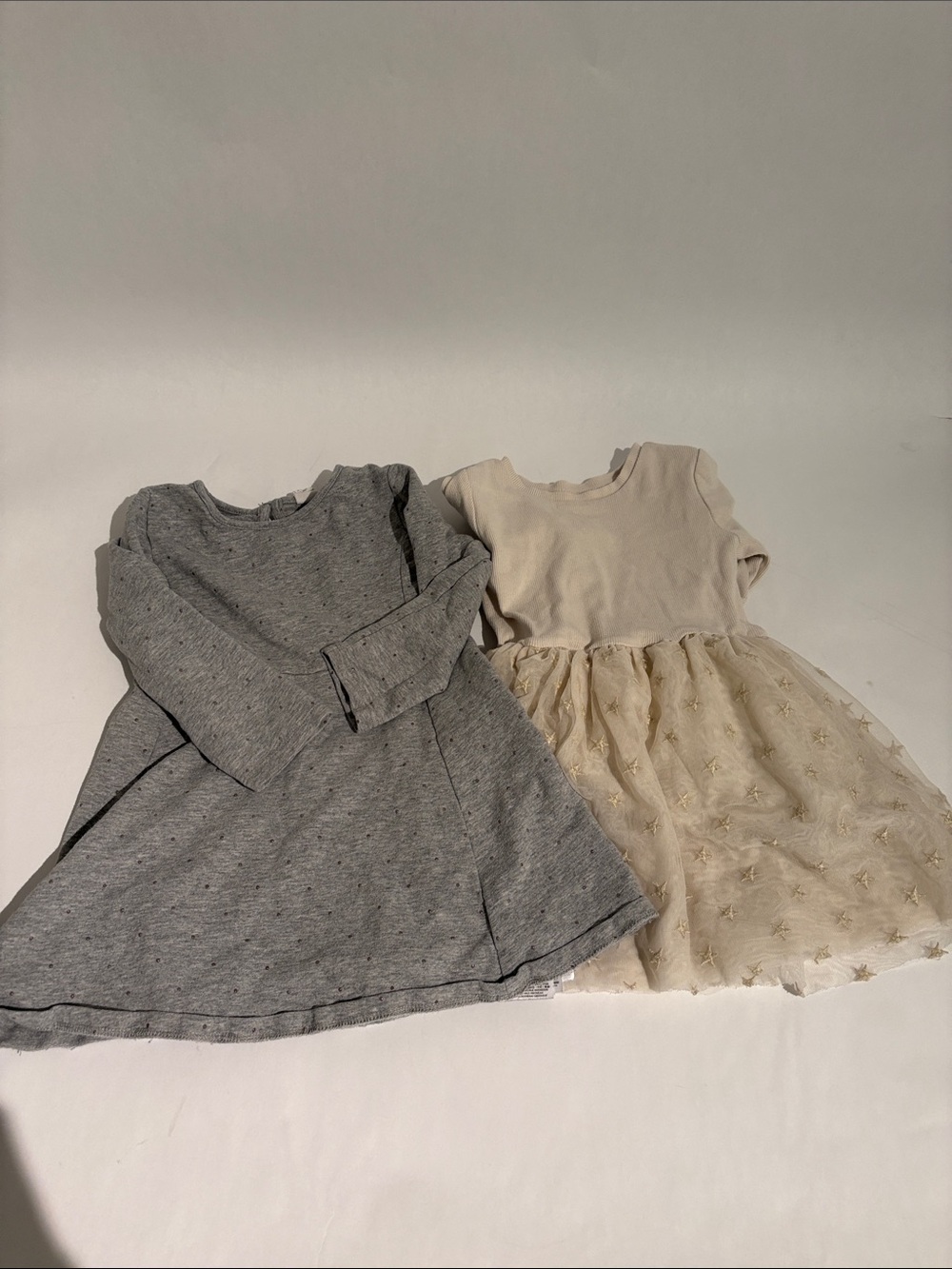 Gap and Gymboree Girls' Grey Dress & Cream Tulle Star Skirt Dress bundle (3T)